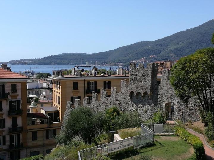 Apartamento La Finestra Sul Parco La Spezia Exterior foto